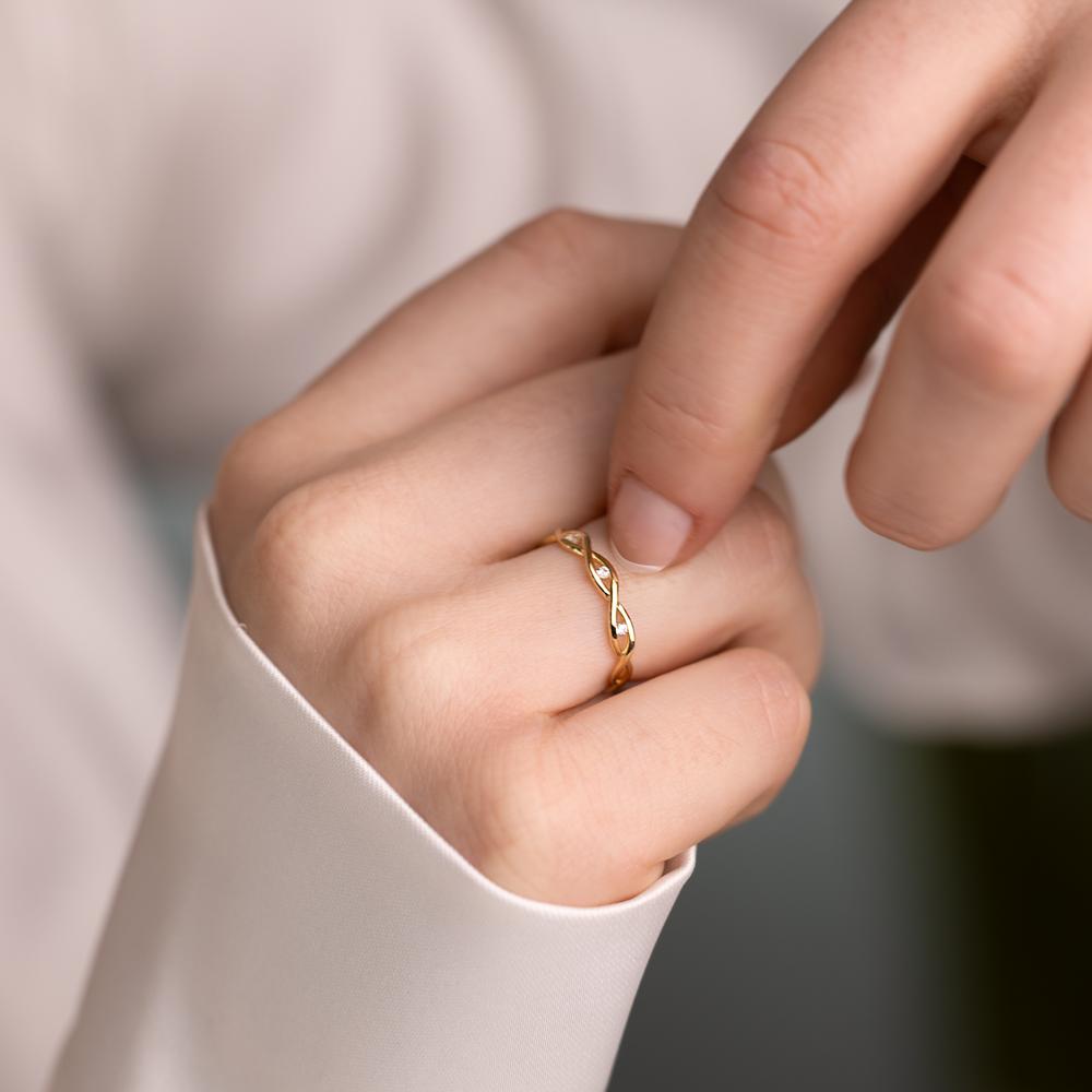 Finger ring 375/9 K gult guld Zirkoniumoxid 4 stenar